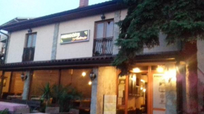 Отель Asterix Rooms  Лесковац